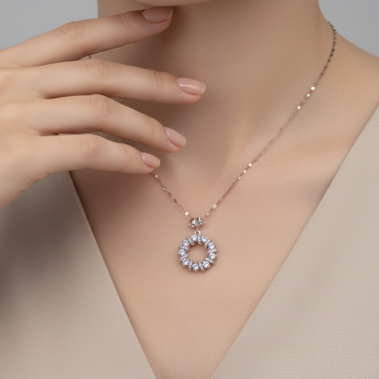 Wreath Necklace