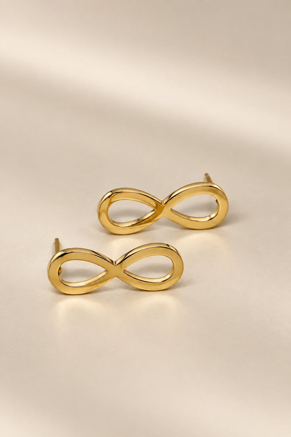 Infinity Stud