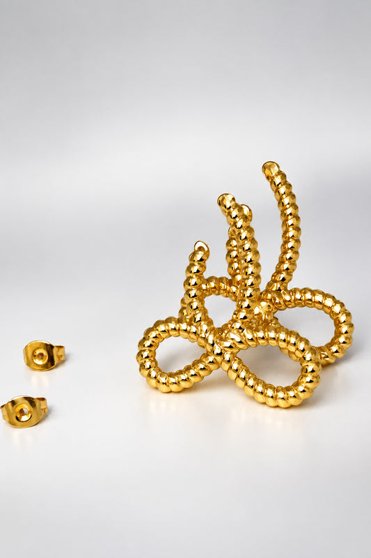 Golden Bow Stud